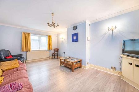 Lyon Park Avenue, Alperton, HA0 - Photo 3