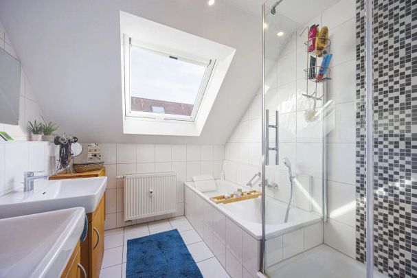 WEITBLICK: Modern wohnen auf zwei Etagen! - Photo 1