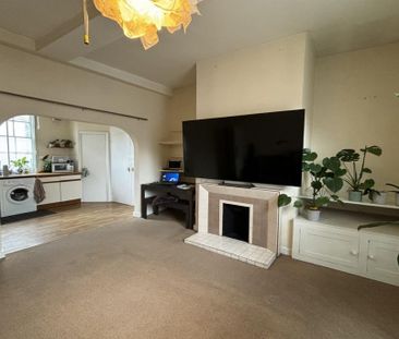 3 bedroom flat to rent - Photo 5