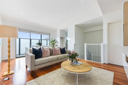 7/110 Atherton Road, Oakleigh VIC 3166 - Townhouse For Rent | Domain - Photo 4