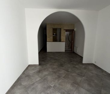 Location Appartement 2 pièces 47m² MONTPELLIER 34000 - Photo 2