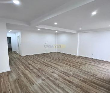 Apartment T2 in Mina de Água, Amadora - Photo 1