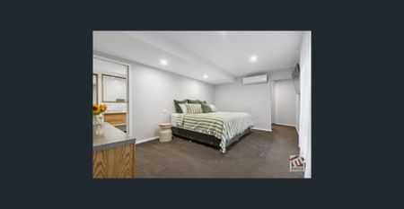 SEAMLESS INDOOR - OUTDOOR LIVING! - Photo 5