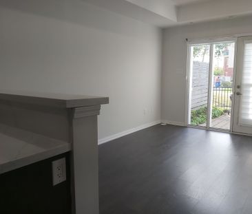 For Lease - 250 Sunny Meadow Boulevard Unit# 178, Brampton, Ontario - Photo 6