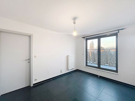 Appartement op de tweede verdieping met 2 slaapkamers en terras in centrum Ternat - Photo 2