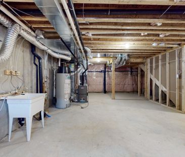 For Lease - 6 Marvin Avenue, Oakville, Ontario - Photo 4