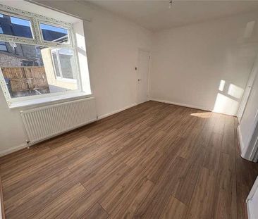 Tollgate Terrace, Annfield Plain, Stanley, County Durham, DH9 - Photo 4