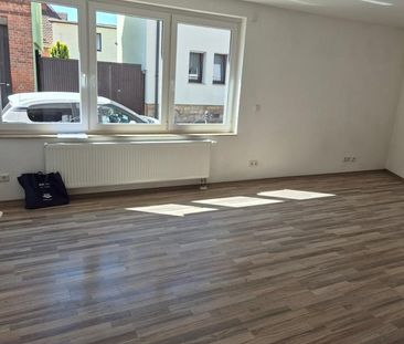 SCHÖNE 2- RAUMWOHNUNG in EDERSLEBEN - Foto 2