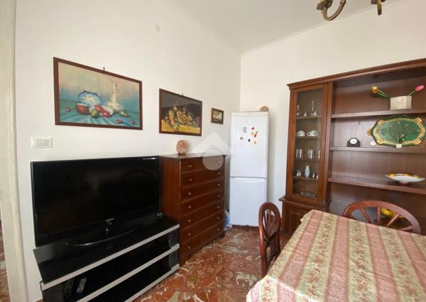 6 locali in affitto