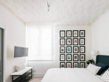Excellent 2 Bedroom apartment for rent in Sol, Madrid - Photo 5