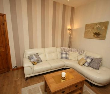 Flat to rent on - Photo 6