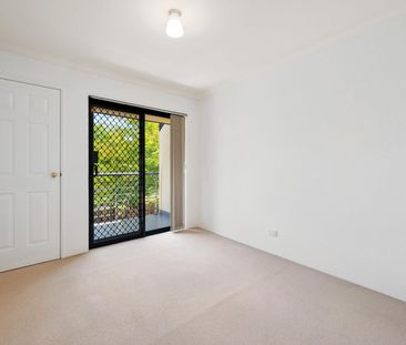 3 BEDROOM AND 2 BATHROOM TOWNHOUSE IN BENTLEY! - Photo 6