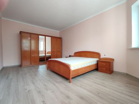 Oferim un apartament spre inchiriere cu 3 camere in zona Frunzisului - Photo 2