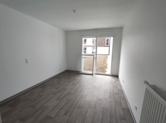 Location Appartement 1 pièce 22m² FRANQUEVILLE ST PIERRE 76520 - Photo 1