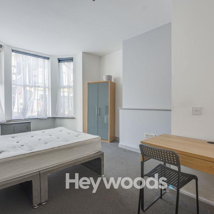 1 bedroom house of multiple occupation to rent - Photo 1