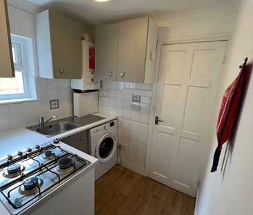 Room in a Shared Flat, Odessa Road, E7 - Photo 6