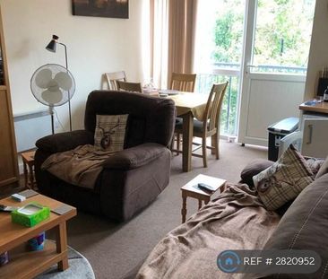 2 bedroom flat to rent - Photo 5