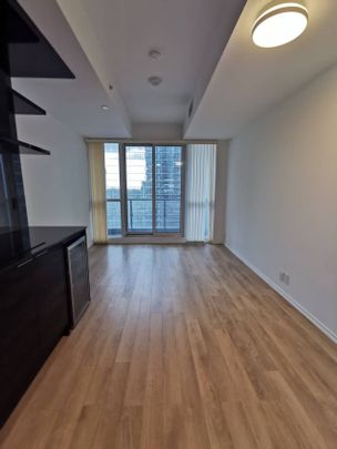 For Lease - 70 Temperance Street Unit# 3105, Toronto, Ontario - Photo 1