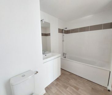 location Appartement T5 DE 138.1m² À BORDEAUX - Photo 2