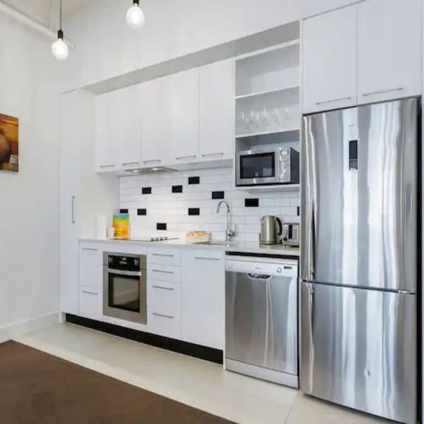 Living With Style - Photo 1