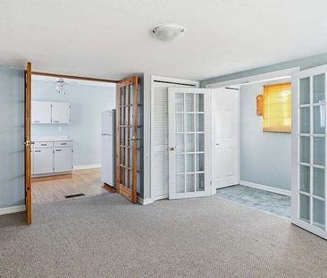 704 Claude Street Unit B - Photo 1