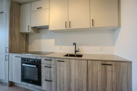 For Lease - 1 Quarrington Lane Unit# 2109, Toronto, Ontario - Photo 3