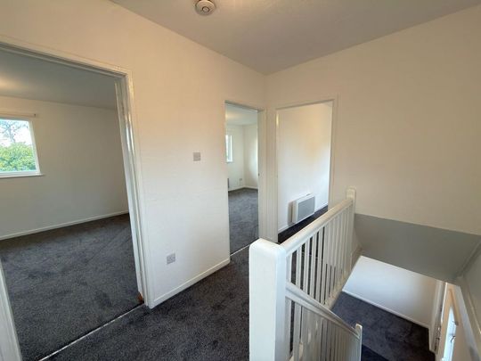 3 bedroom semi-detached house to rent - Photo 1