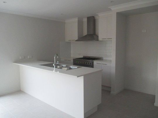 20 HOWITT AVENUE, EASTWOOD - Photo 1