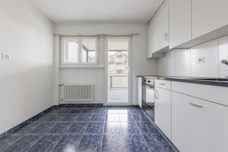 Attraktive und sonnige Wohnung, an zentraler Lage - Foto 2