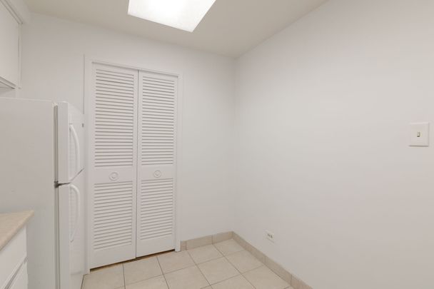 900 Rockland - Photo 1