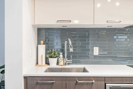 For Lease - 4800 Highway 7 N/A Unit# 209, Vaughan, Ontario - Photo 4