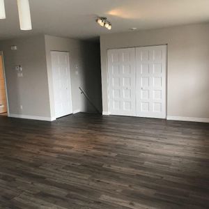 4 1/2 À LOUER (BROMPTON) - Photo 2