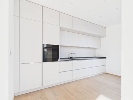 Traumhafte 2-Zimmer-Neubauwohnung im DG mit großer Terrasse | klimatisiert | Nähe U3 & Wilhelminenberg - Photo 3