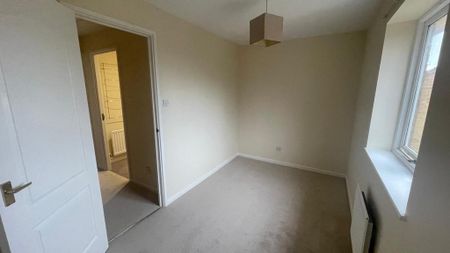 2 bedroom terraced house to rent - Photo 3