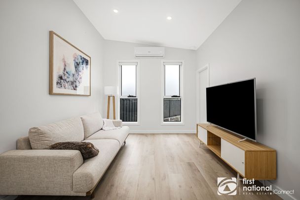 Modern Three-Bedroom Granny Flat in Peaceful Cul-de-Sac - Photo 1