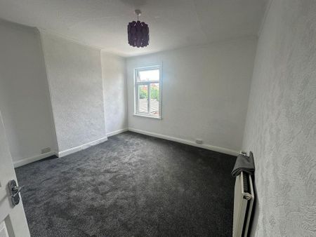 2 bedroom semi-detached house to rent - Photo 4