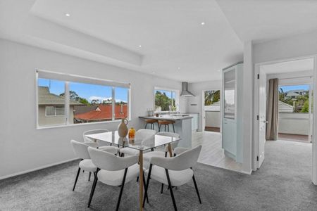 Spacious Family Home in Sought-After West Harbour - Photo 4