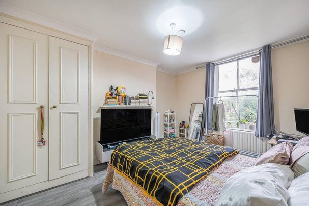 3 bedroom flat to rent - Photo 1