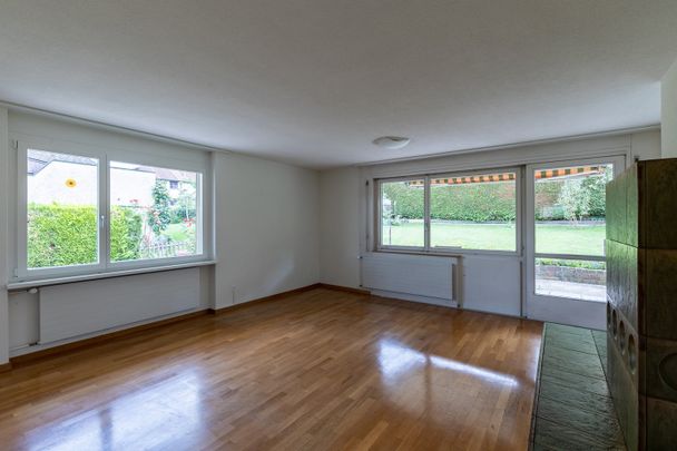 Freistehendes 6.5-Zimmer Einfamilienhaus an ruhiger Lage - Photo 1