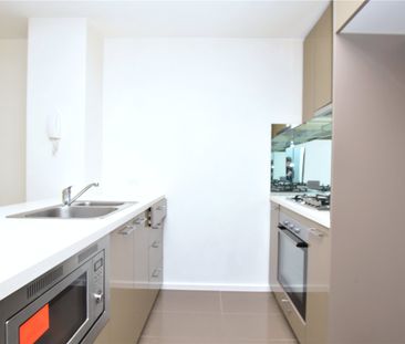 1110/241 City Road - Photo 2