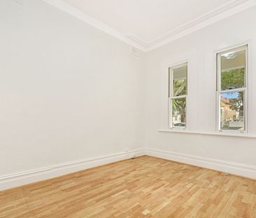 Century 21 the Paramount Group - Photo 2