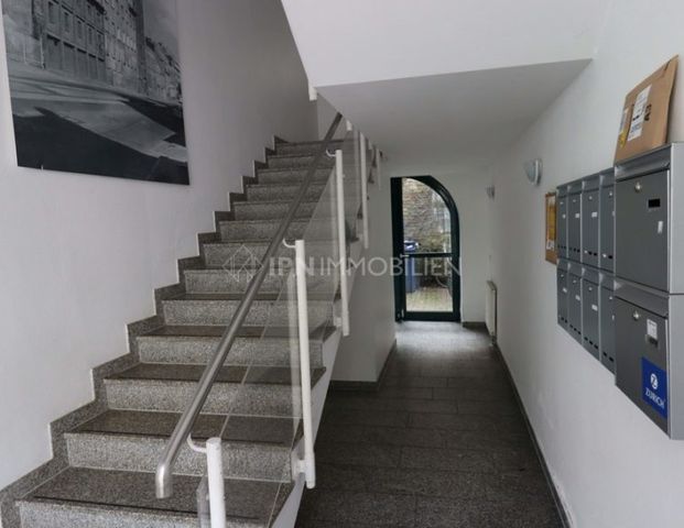 Helle Etagenwohnung mit EBK, Vollbad und Balkon in der östlichen Altstadt - Photo 1