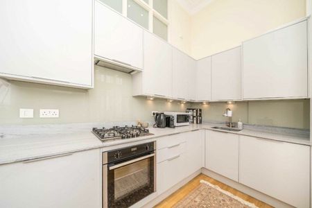 Albemarle Street, Mayfair, W1S - Photo 4