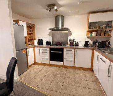 2 bedroom flat to rent - Photo 6