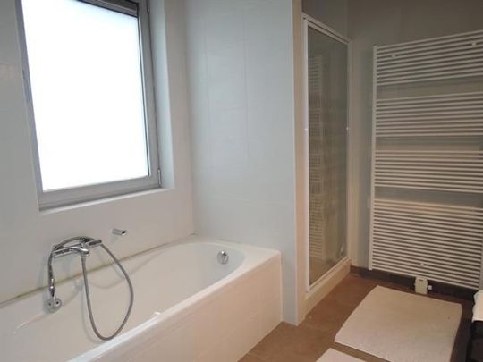 Appartement te huur - Foto 1