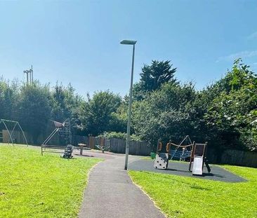 Ffordd Dol Y Coed, Llanharan, CF72 - Photo 2