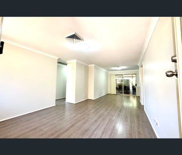 4/97-99 Chelmsford Road, South Wentworthville, NSW 2145 - Photo 2