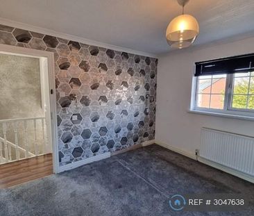 3 bedroom semi-detached house to rent - Photo 5