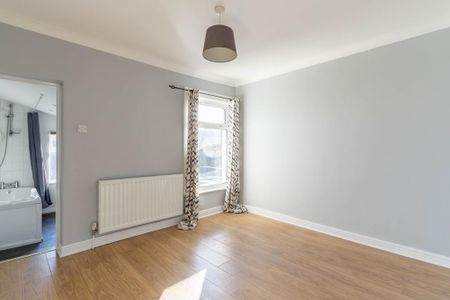 2 bedroom terraced house to rent - Photo 5