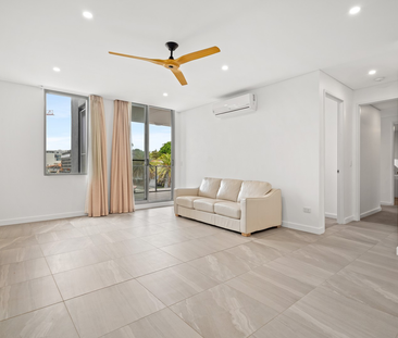 Fully Furnished - Right in the heart of Terrigal! - Photo 4